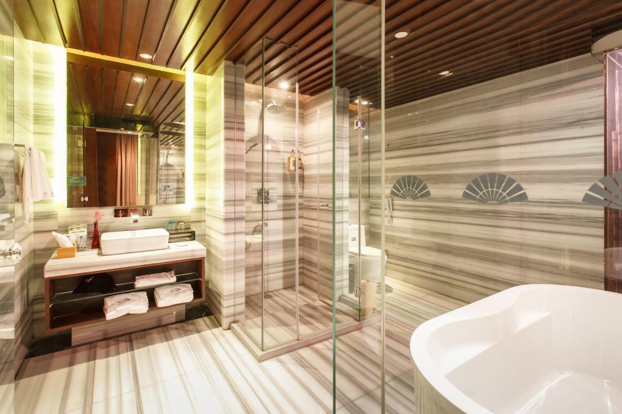 Four Seasons Rayli Hotel Ningbo Esterno foto