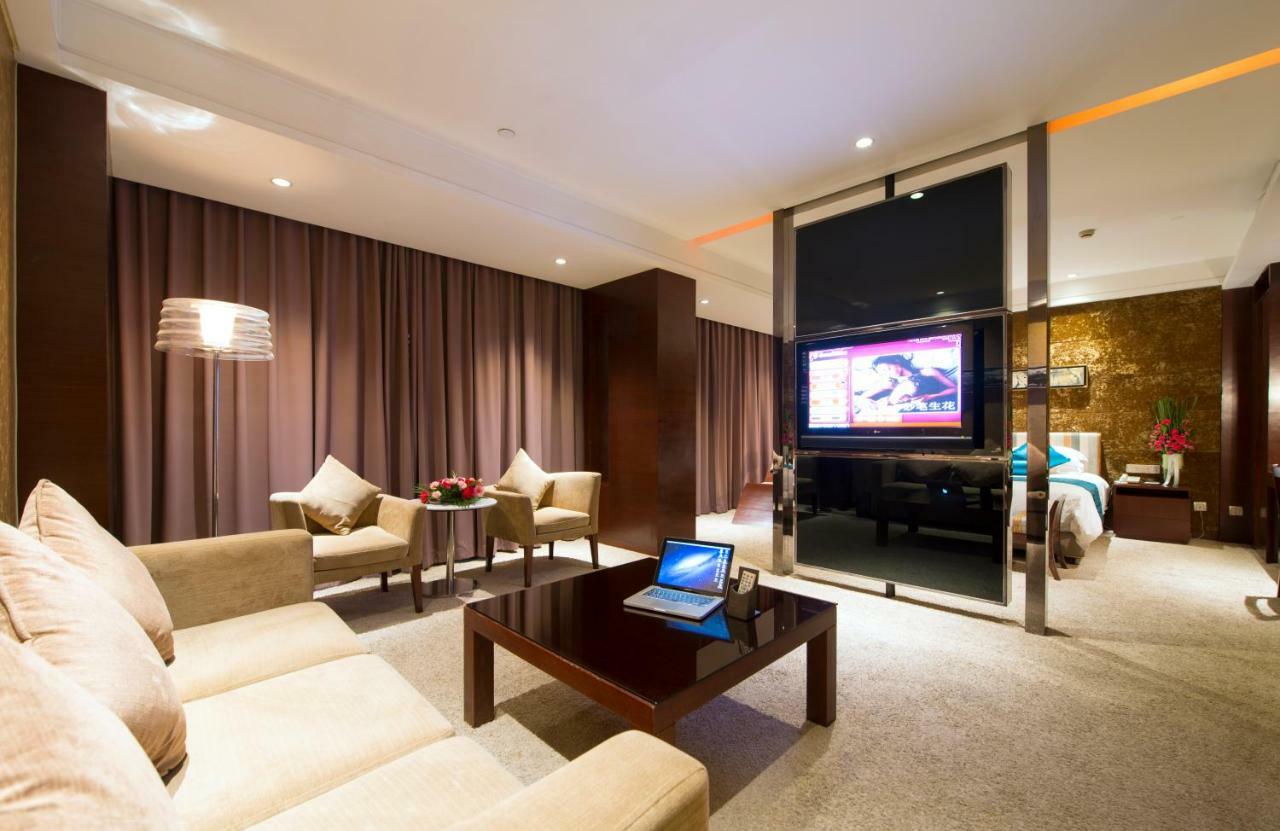 Four Seasons Rayli Hotel Ningbo Esterno foto