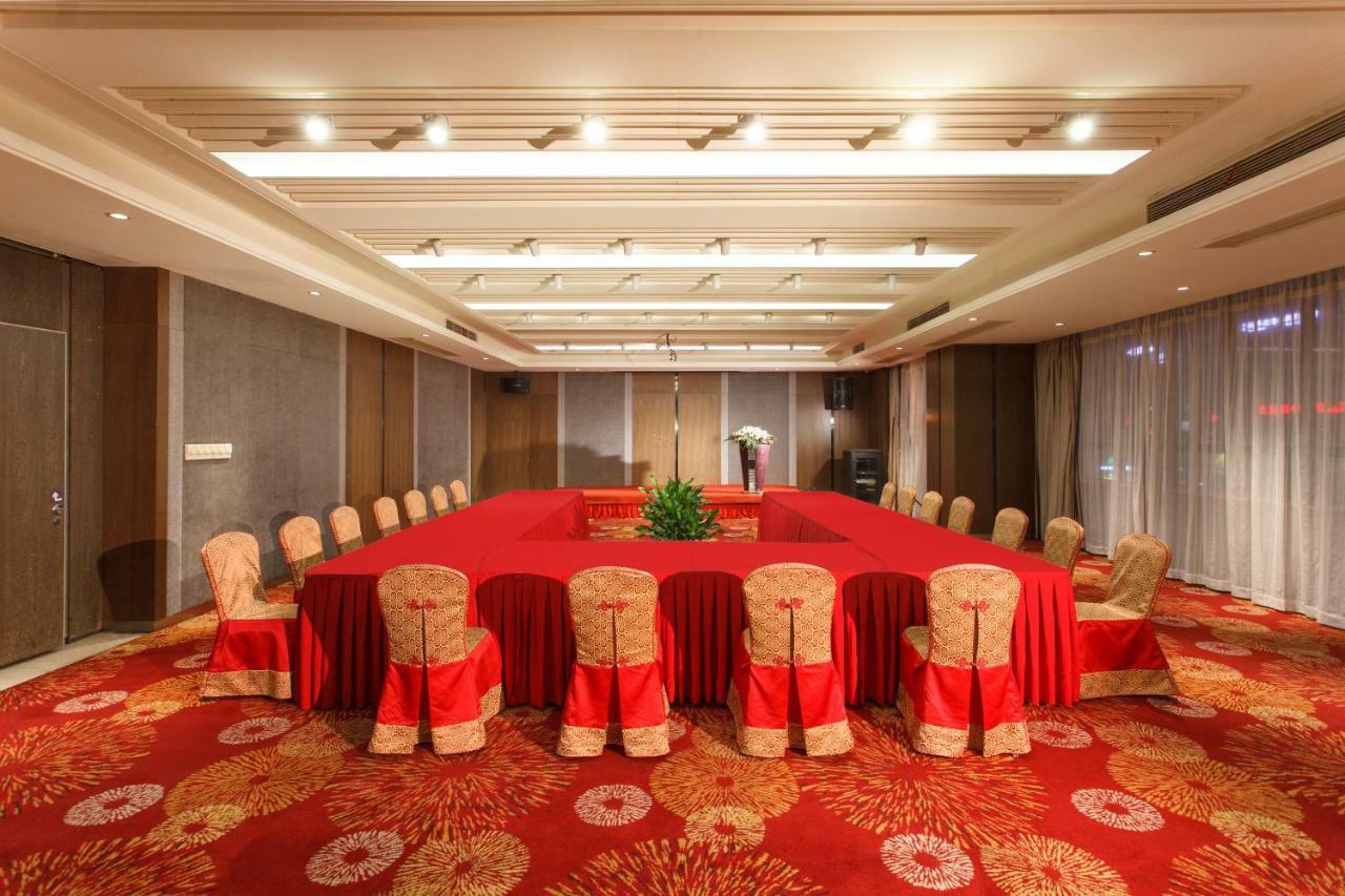 Four Seasons Rayli Hotel Ningbo Esterno foto